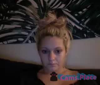 blueeyesblondehairgirl chaturbate