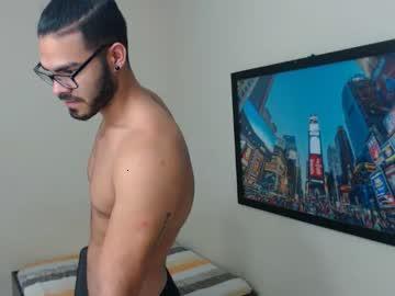 crixustoocum chaturbate