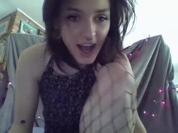 littlepoohbear6 chaturbate