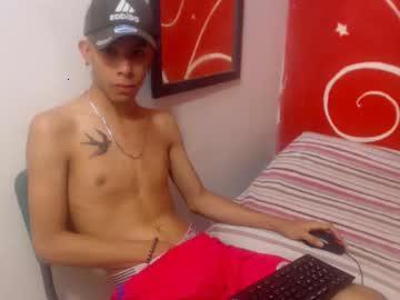 mikeboysexy1 chaturbate