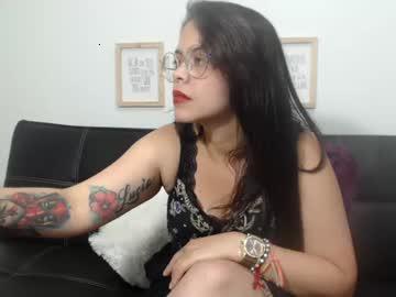 perlalovexxx chaturbate