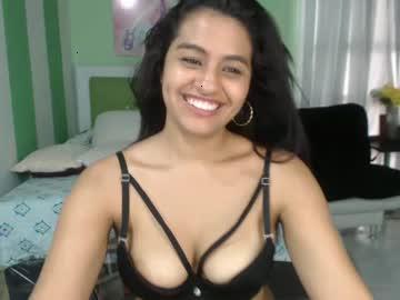 sara_lunaa chaturbate